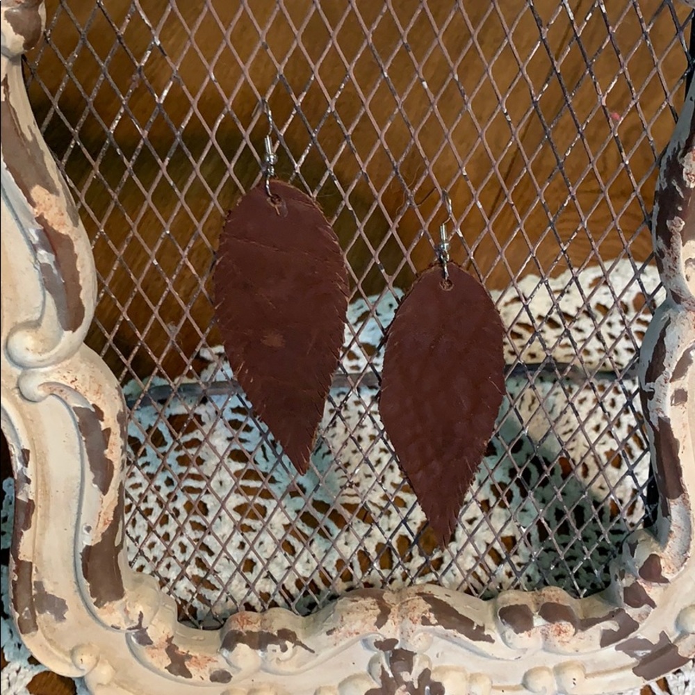 Handcrafted earrings - Picture 2 of 3